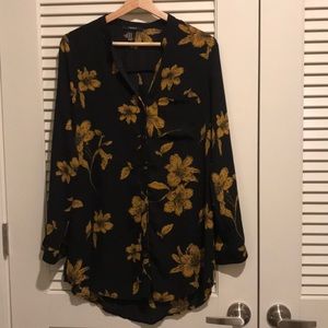 Hibiscus flowy blouse